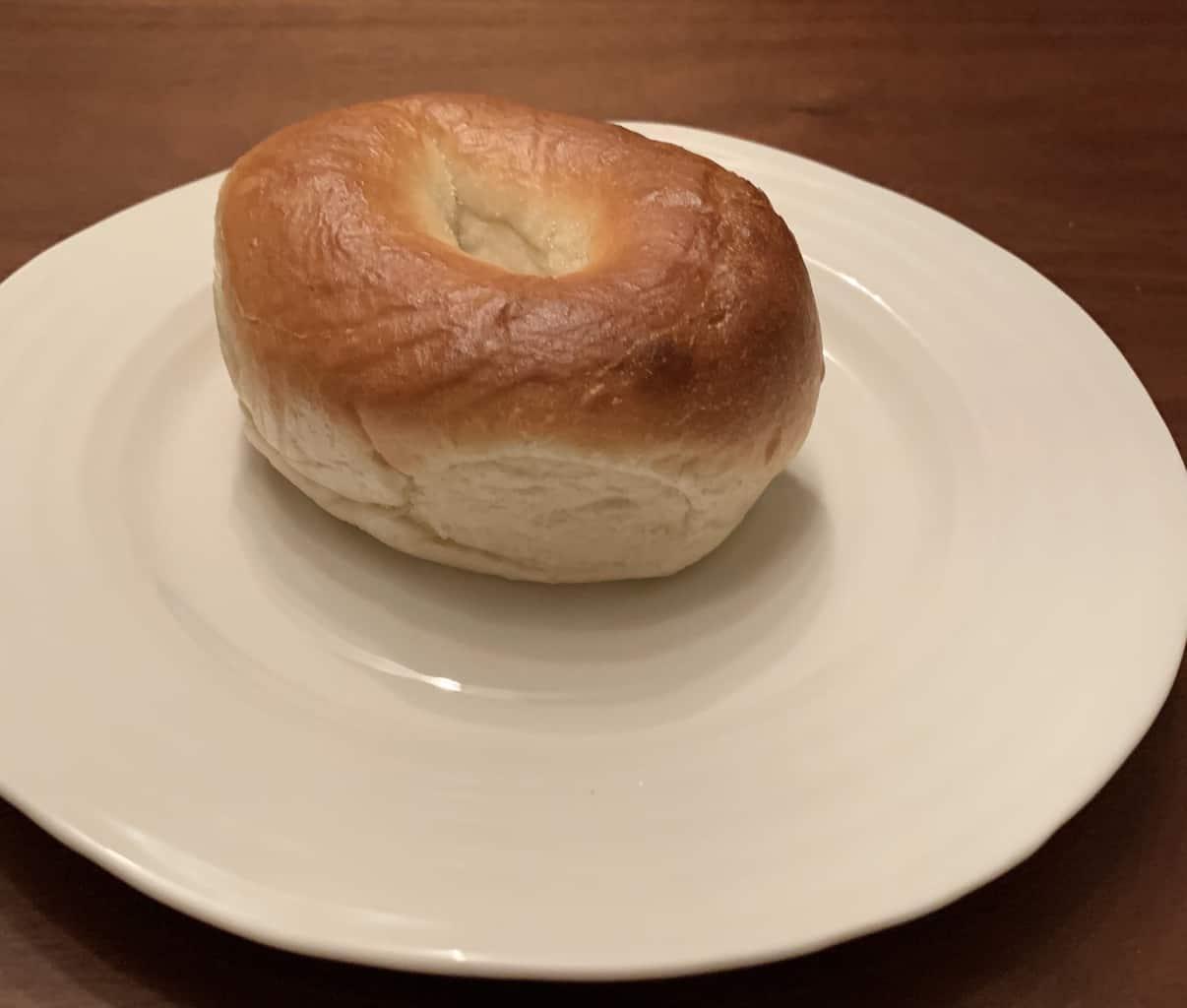 how many calories are in a costco bagel