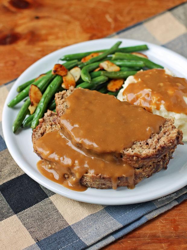 how many calories in homemade meatloaf