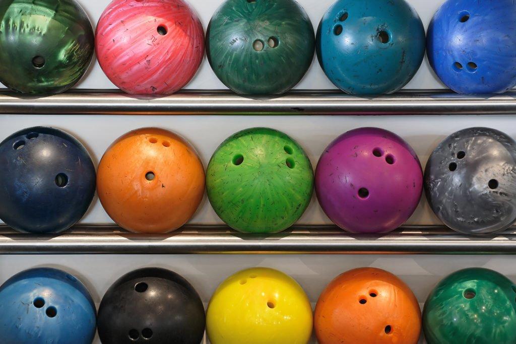 Sell > places to buy bowling balls > Very cheap -