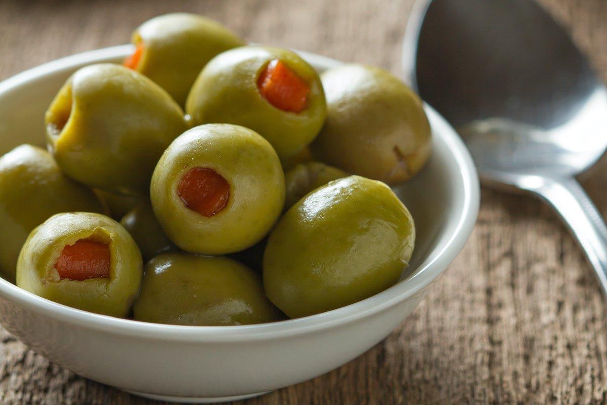 is garlic stuffed olives good for you